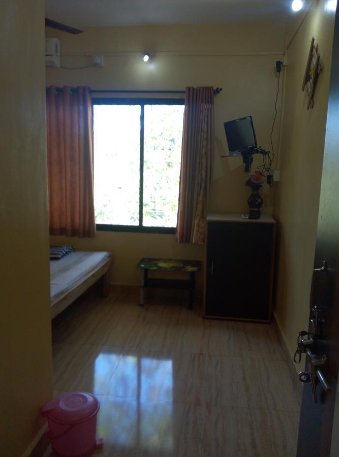 Harihareshwar Om Shree Bed And Breakfast المظهر الخارجي الصورة