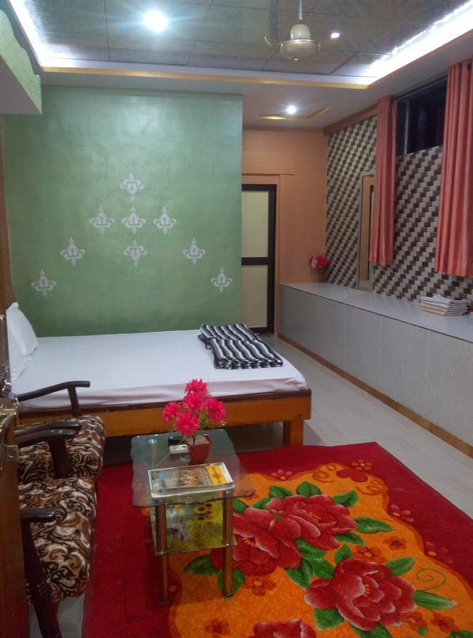 Harihareshwar Om Shree Bed And Breakfast المظهر الخارجي الصورة